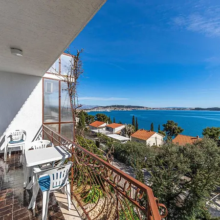 Apartment In Seget Donji With House Sea View *