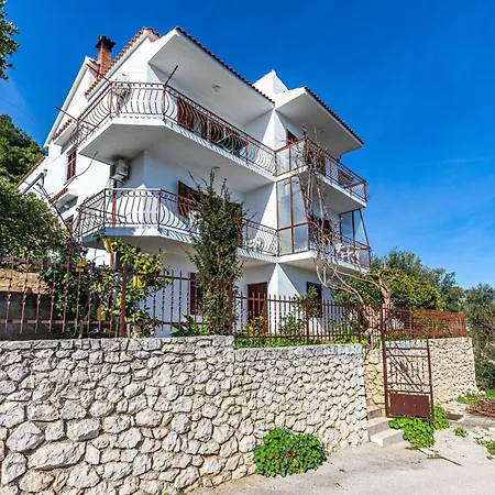 Apartment In Seget Donji With House Sea View Trogir