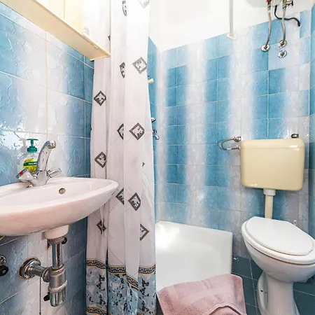 One-bedroom In Seget Donji