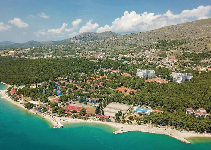 Apartament One-bedroom In Seget Donji Trogir