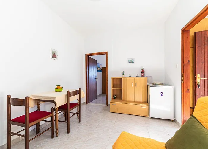 One-bedroom In Seget Donji * Traù